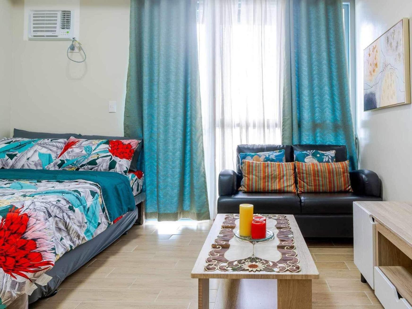 Jhezzstuffs Staycation Iloilo Extérieur photo