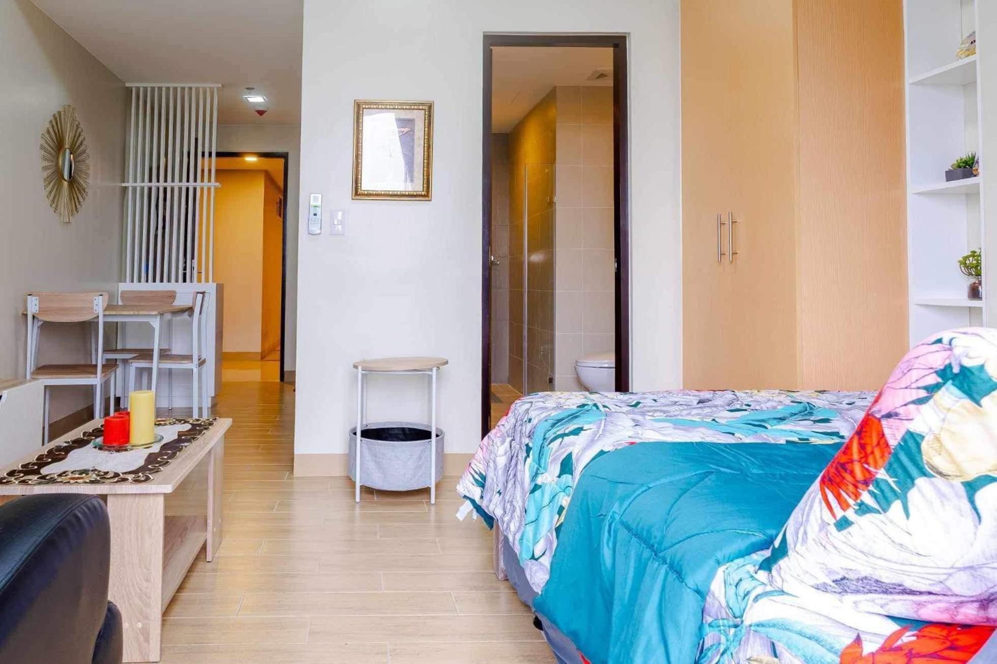 Jhezzstuffs Staycation Iloilo Extérieur photo